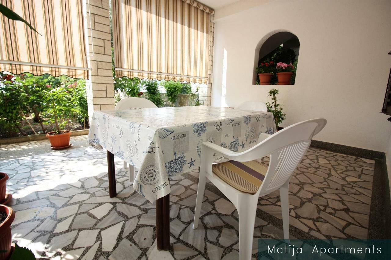 Apartmani Matija Metajna Exteriér fotografie