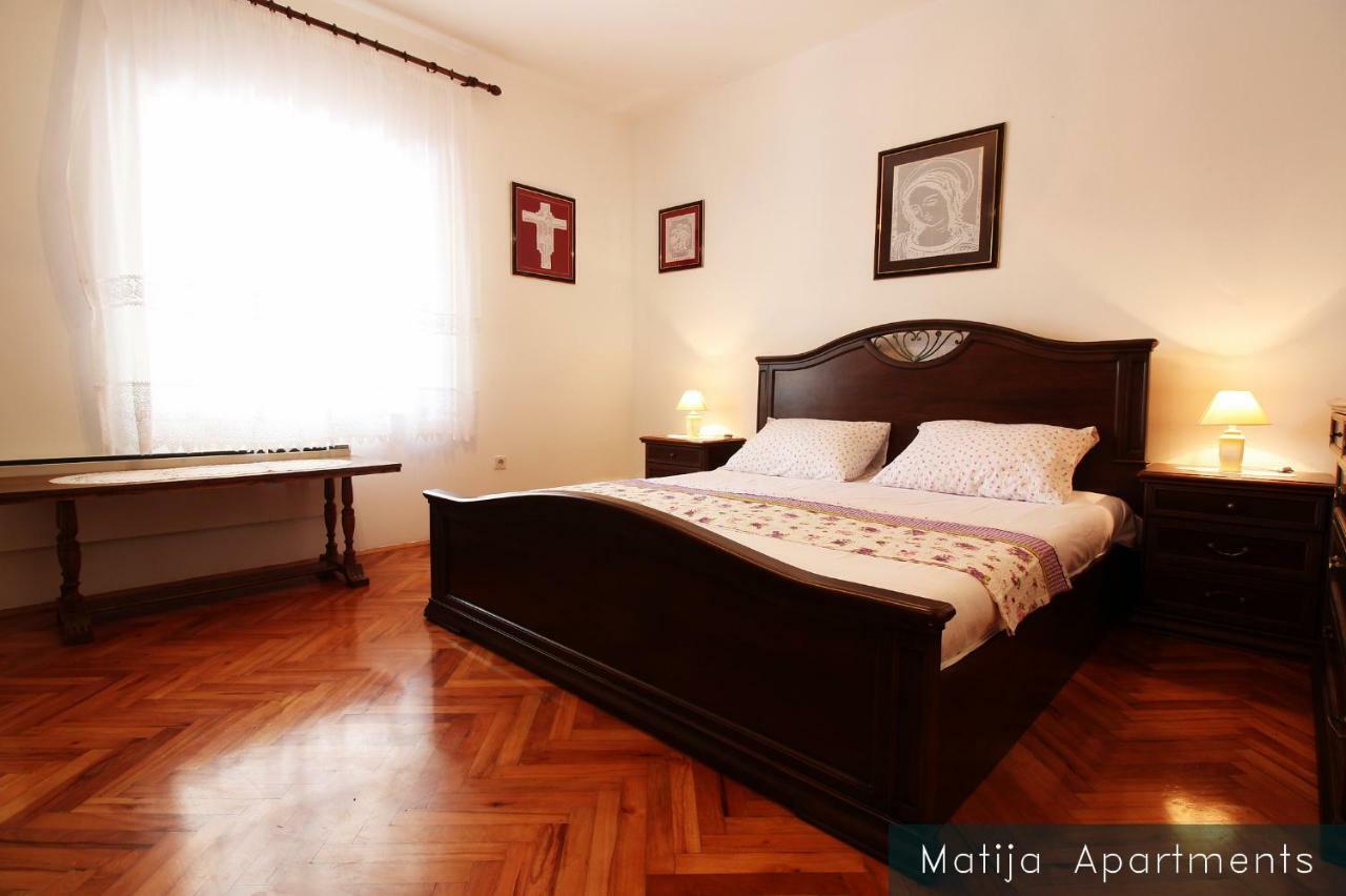 Apartmani Matija Metajna Exteriér fotografie