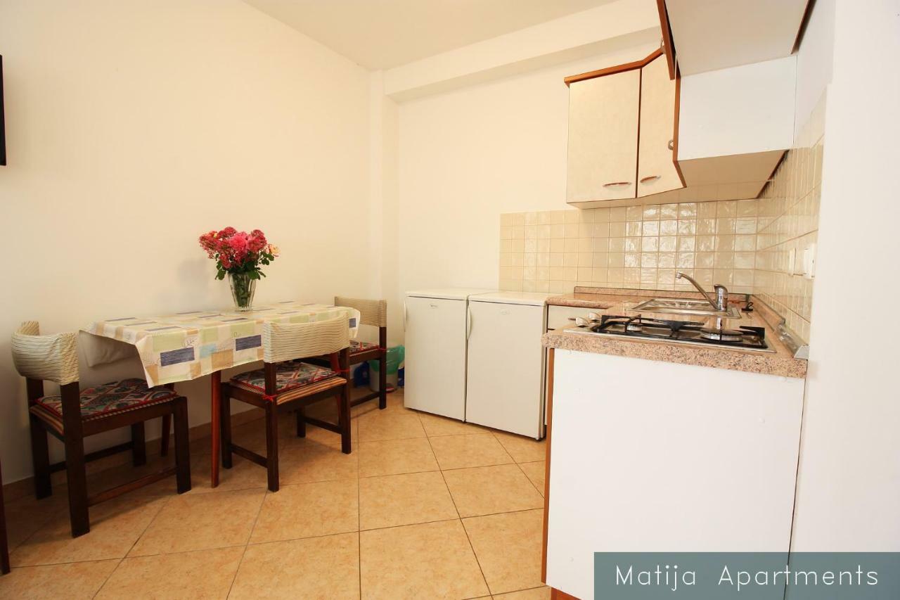 Apartmani Matija Metajna Exteriér fotografie
