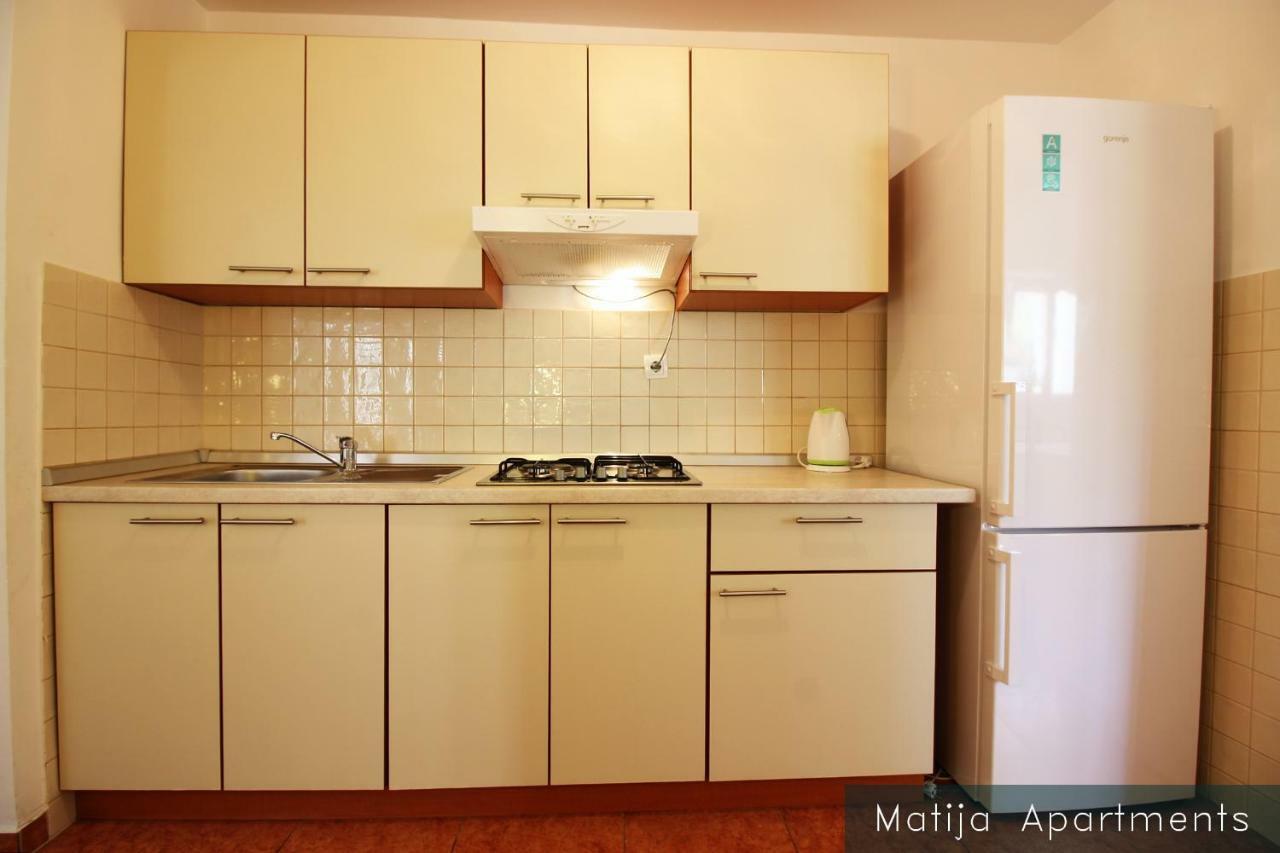 Apartmani Matija Metajna Exteriér fotografie