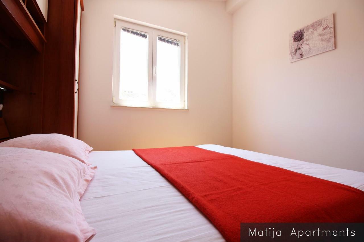 Apartmani Matija Metajna Exteriér fotografie