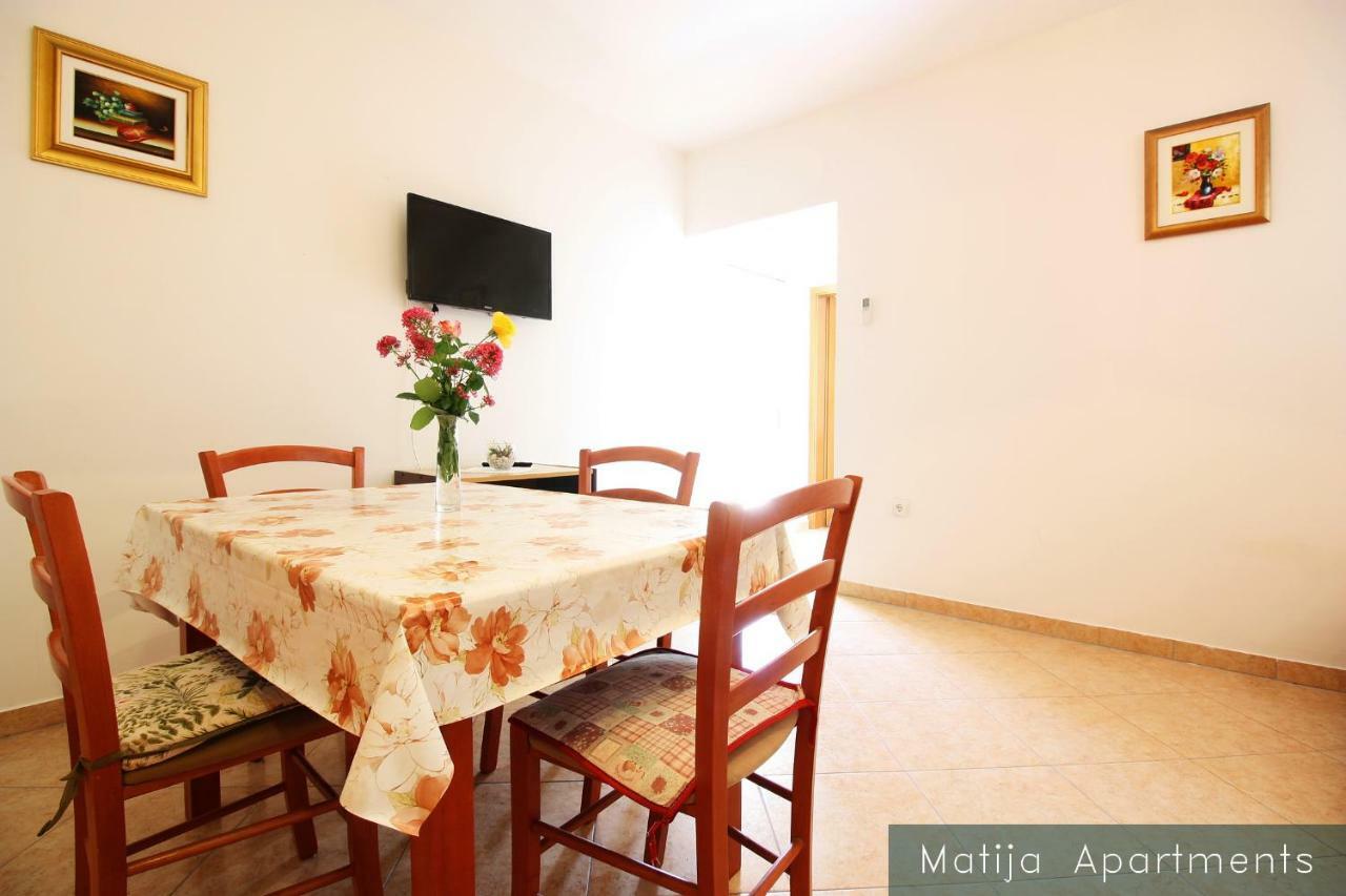 Apartmani Matija Metajna Exteriér fotografie