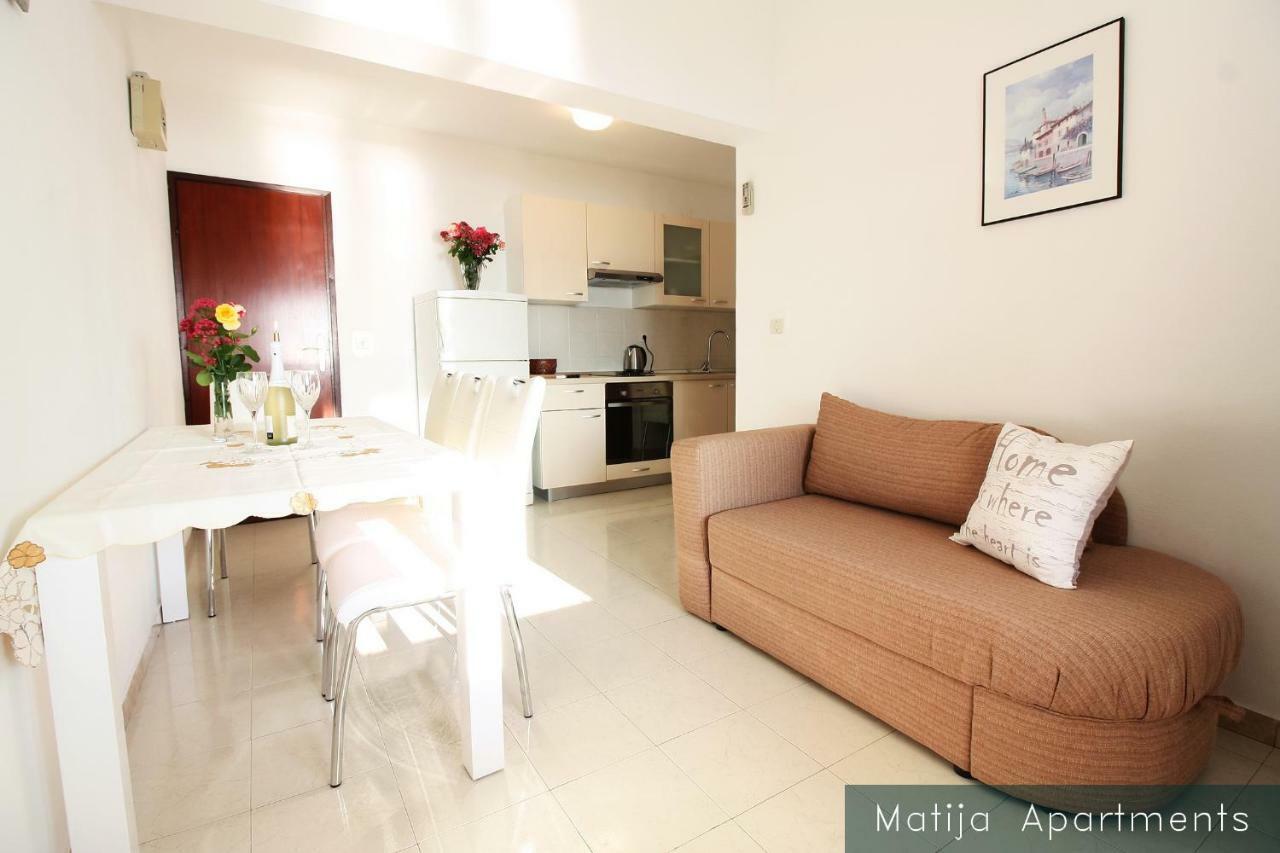 Apartmani Matija Metajna Exteriér fotografie