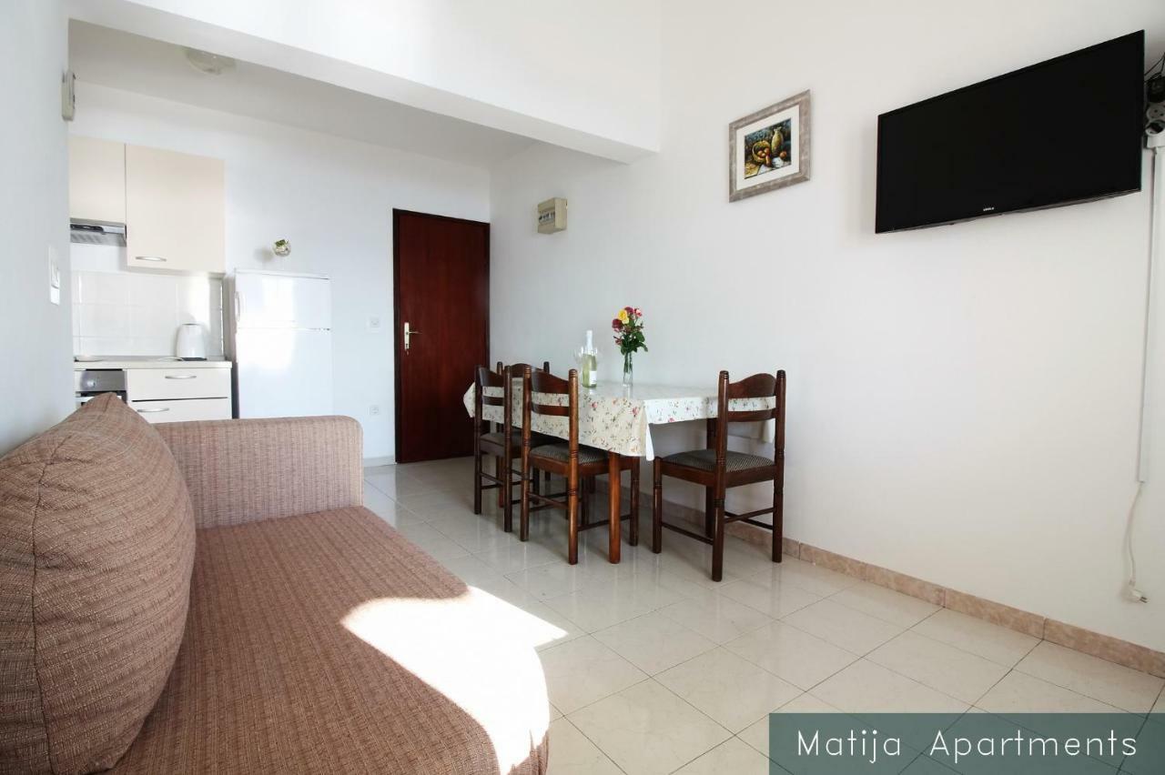 Apartmani Matija Metajna Exteriér fotografie